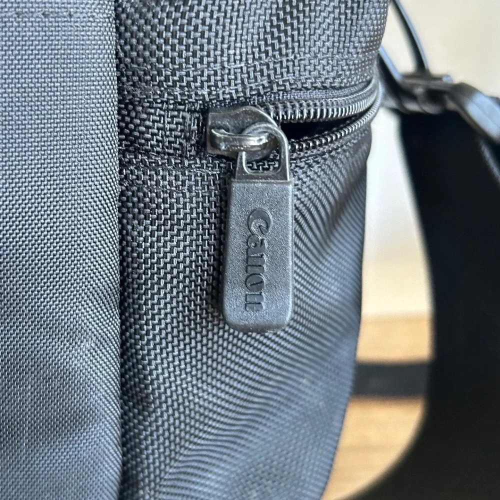 Canon EOS Utility Tech Camera Bag‎ Black Gray DSLR Gadget Case Normcore